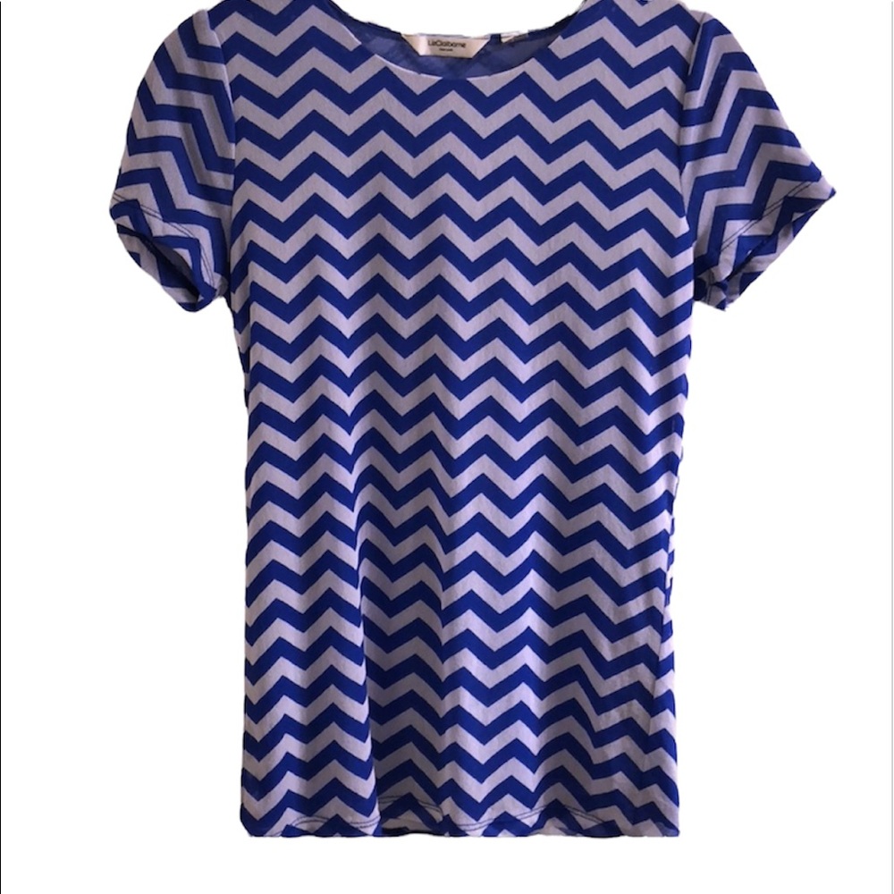 LIZ CLAIBORNE chevron pattern top